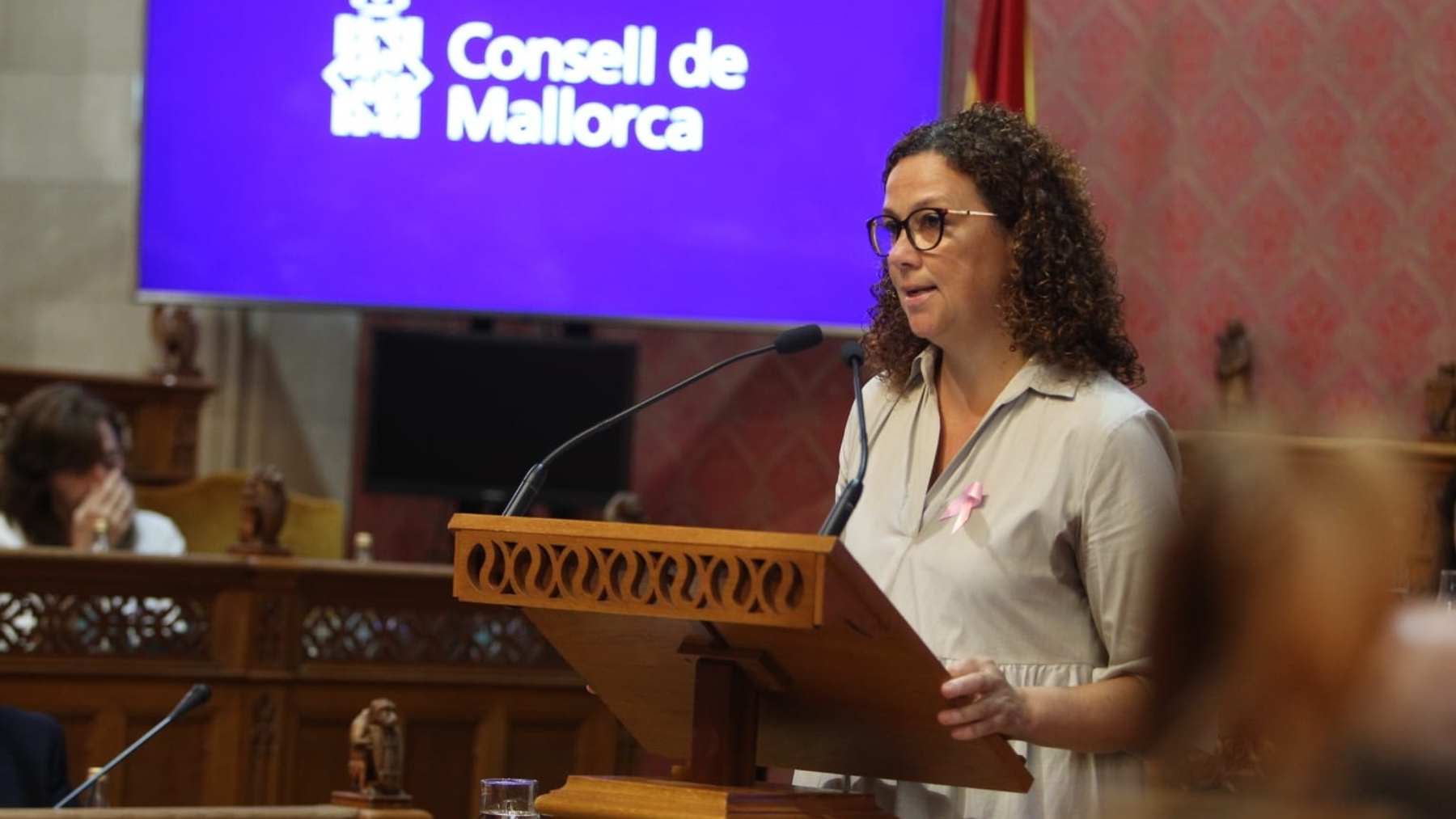 La presidenta del Consell de Mallorca, Catalina Cladera, durante el Debate de Política General. – ISAAC BUJ-EUROPA PRESS