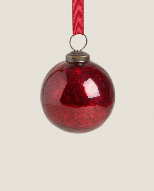 La Navidad llega a Zara Home: los 20 adornos para tu árbol que van a volar de las tiendas