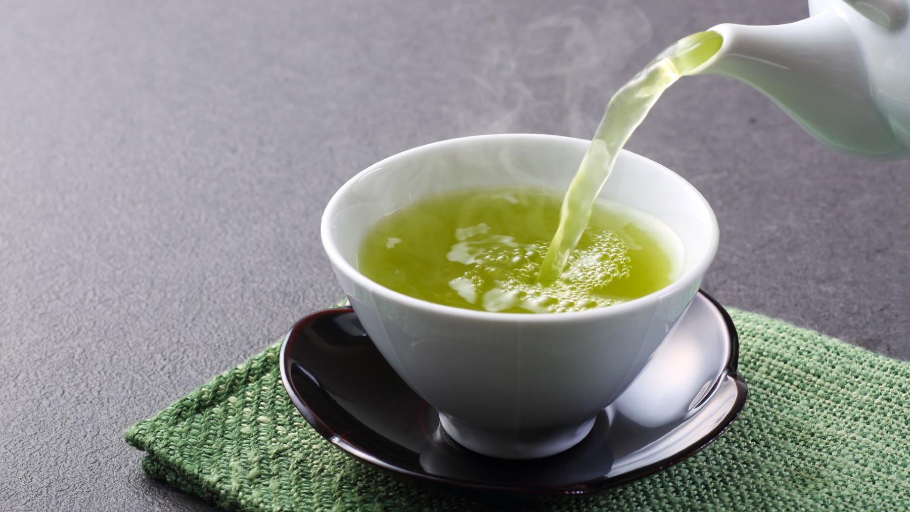 El té verde puede reducir los daños por la exposición del alcohol prenatal.