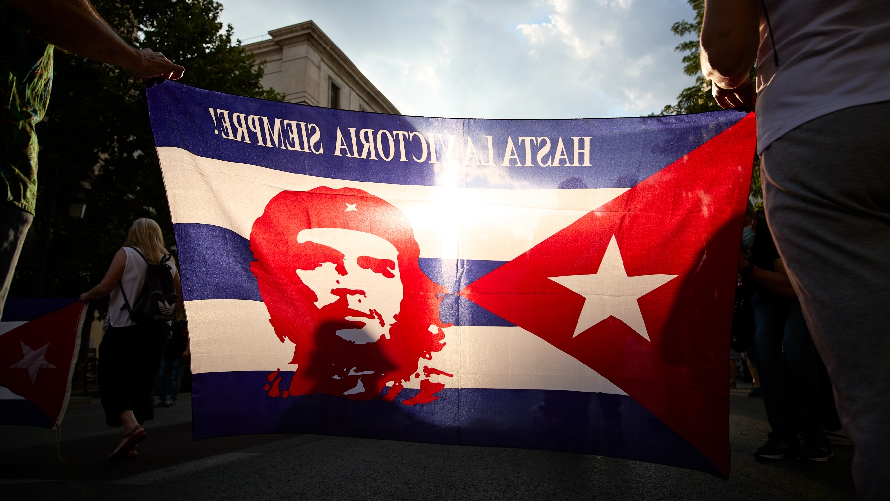 Manifestación en Madrid contra el embargo económico de Estados Unidos sobre Cuba (EUROPA PRESS).