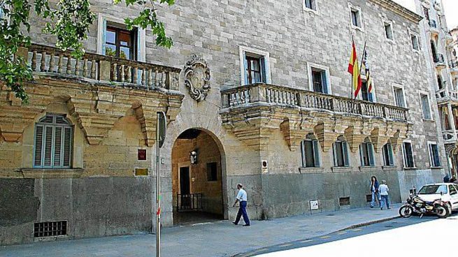 El Palacio de Justicia, sede del Tribunal Superior de Justicia de Baleares (TSJIB) y la Audiencia Provincial, en la plaza Weyler de Palma.
