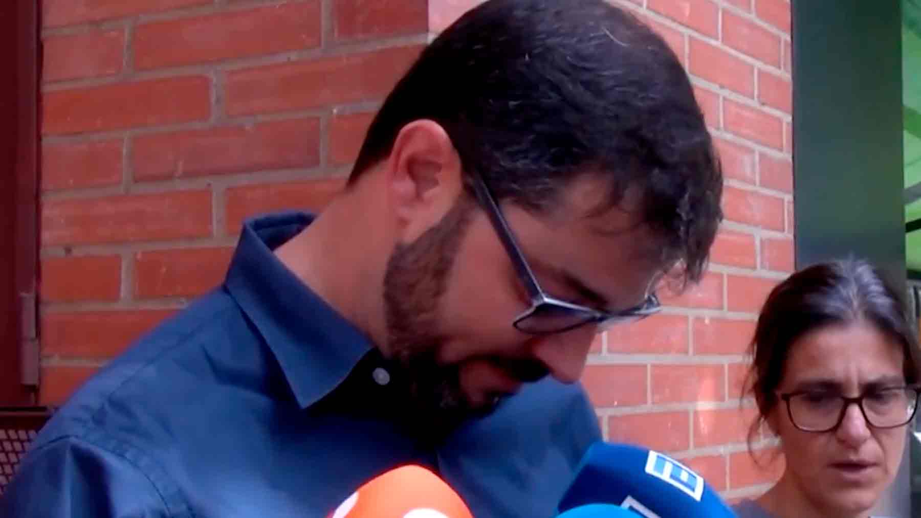 El padre de la niña de 6 años asesinada en Gijón, entre lágrimas: «¡No pueden hacerle esto a un niño, por Dios!»