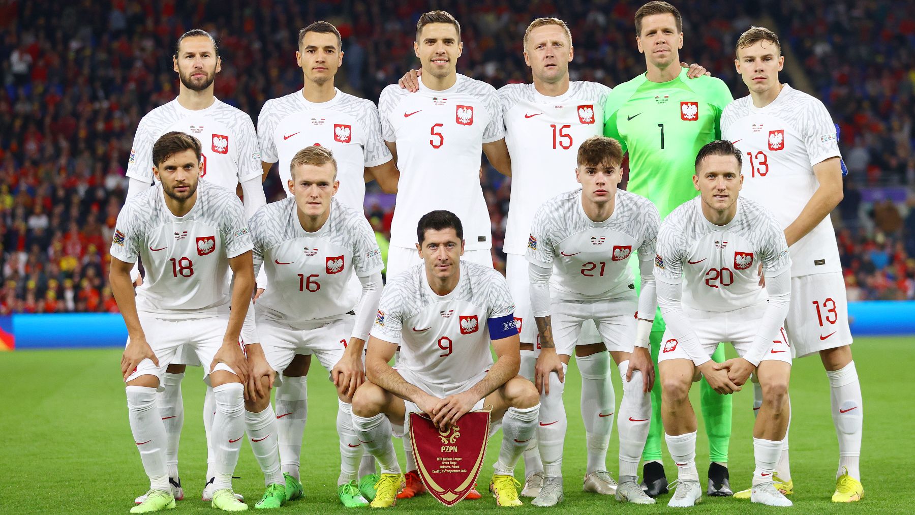 Los jugadores de Polonia antes de un partido. (Getty)