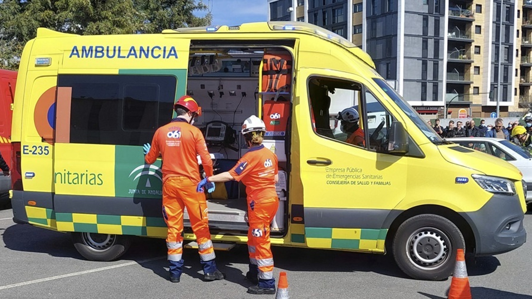 Ambulancia del 061 (JUNTA).