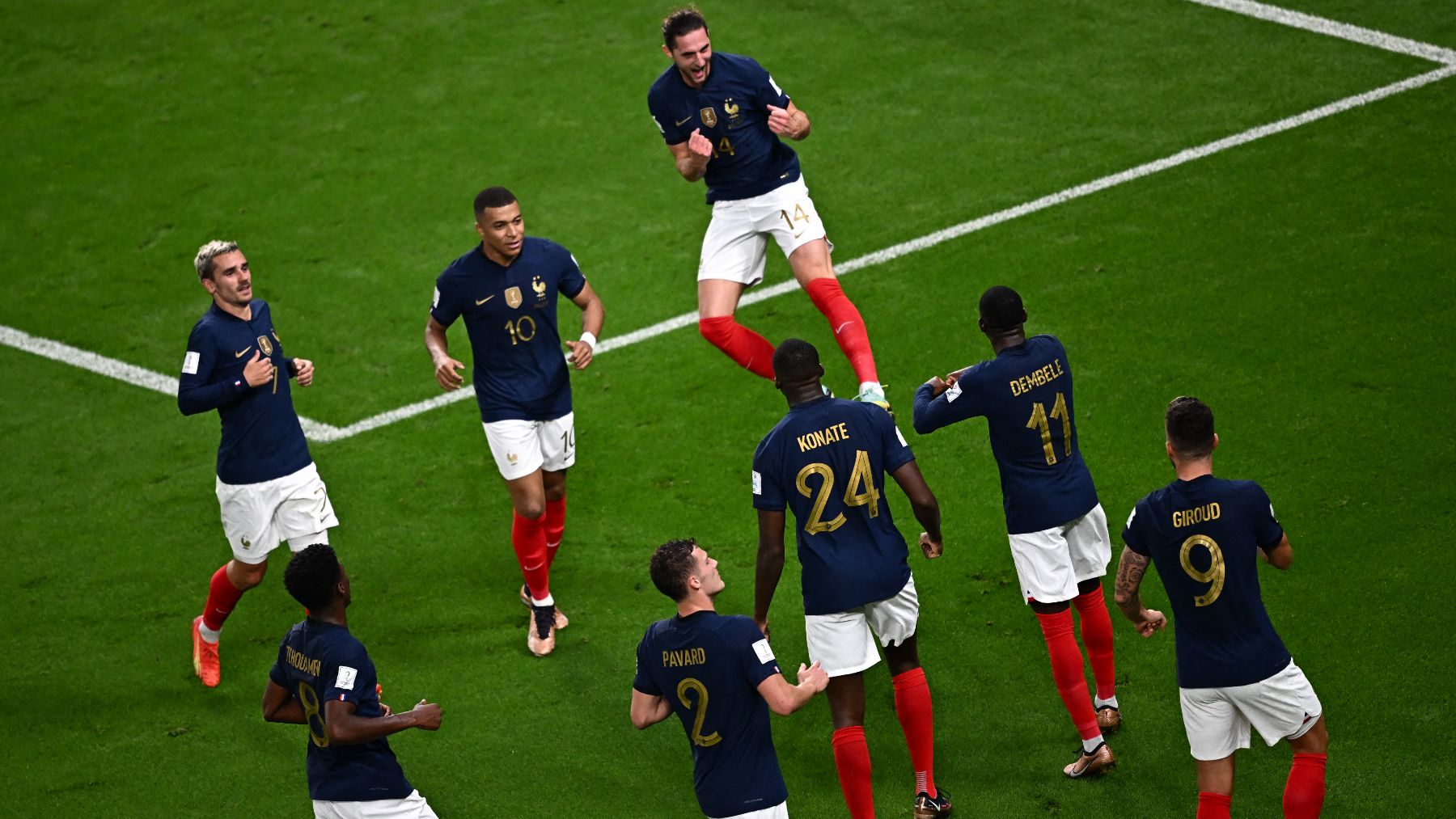Francia celebra un gol contra Australia. (AFP)