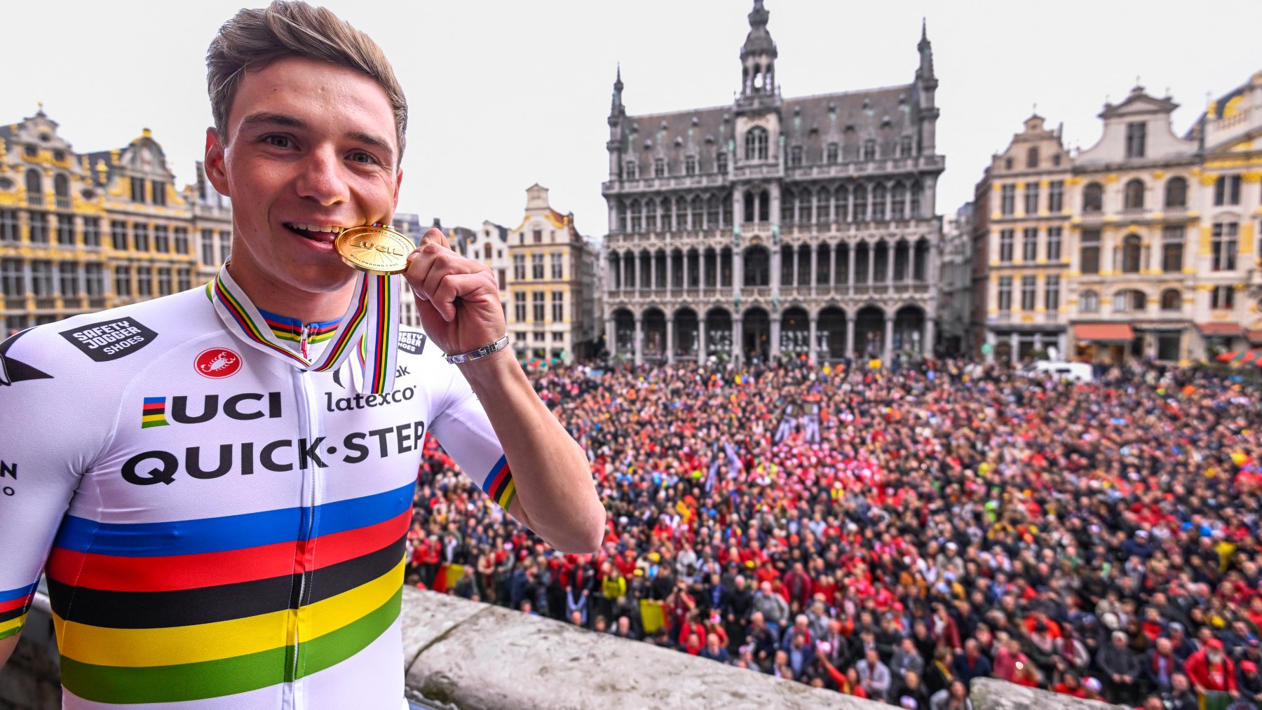 Evenepoel, con el oro Mundial. (AFP)