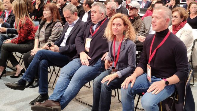Zapatero, junto a Cristina Narbona, Santos Cerdán, Meritxell Batet y Ander Gil en el congreso de la Internacional Socialista