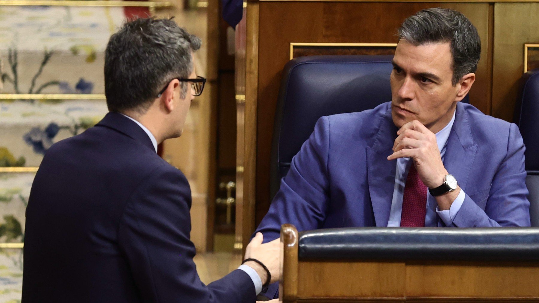 Pedro Sánchez y Félix Bolaños en el Congreso. (Foto: EP)