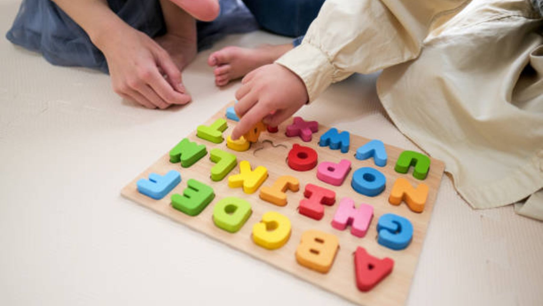Las claves y pautas para enseñar el alfabeto a los niños