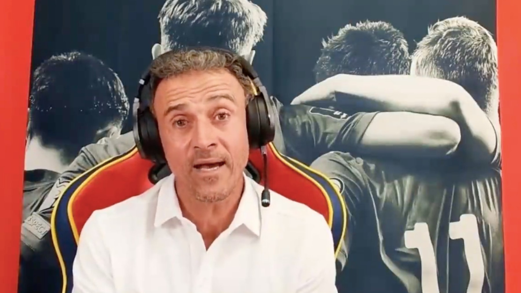 Luis Enrique volvió a su sesión de Twitch.