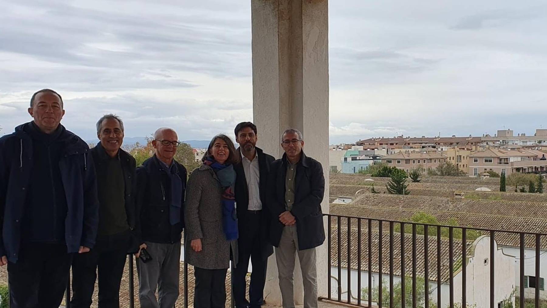 Representantes del Ayuntamiento de Palma y del Ministerio de Transportes en Son Busquets.