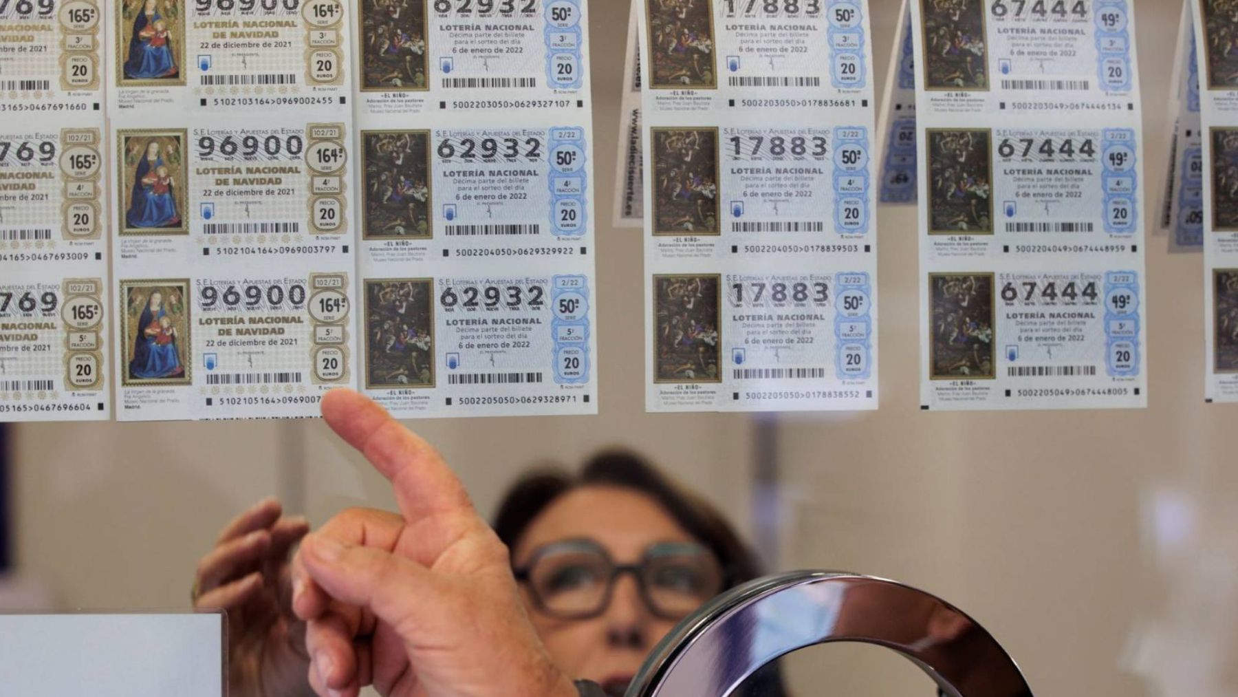 ¿Es legal cobrar recargo en la Lotería de Navidad?
