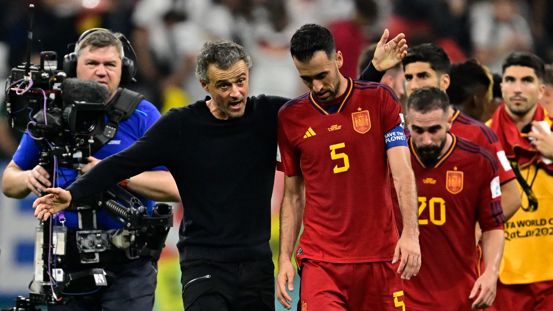 Luis Enrique y Busquets, tras un partido de España en el Mundial.