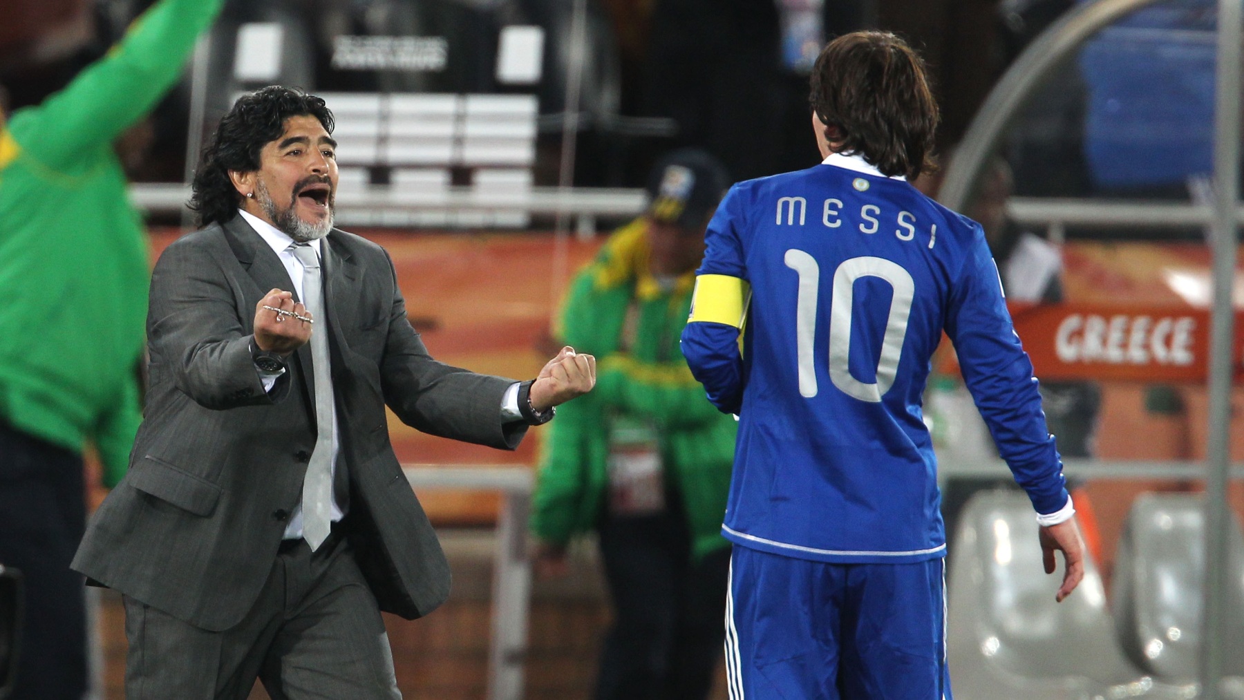 Maradona y Messi en el Mundial 2010. (Getty)