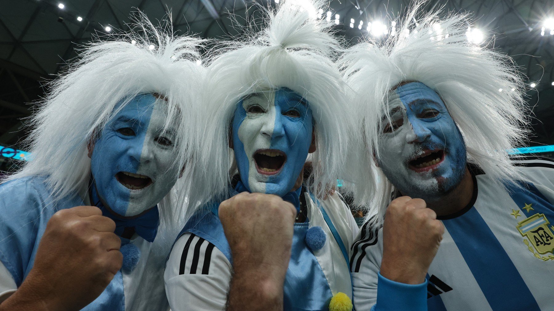 Aficionados argentinos durante un partido. (AFP)