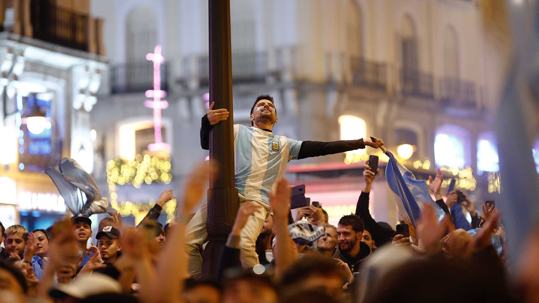 Argentina festeja el Mundial  en la Puerta del Sol