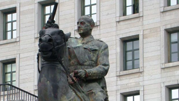 Estatua de Franco