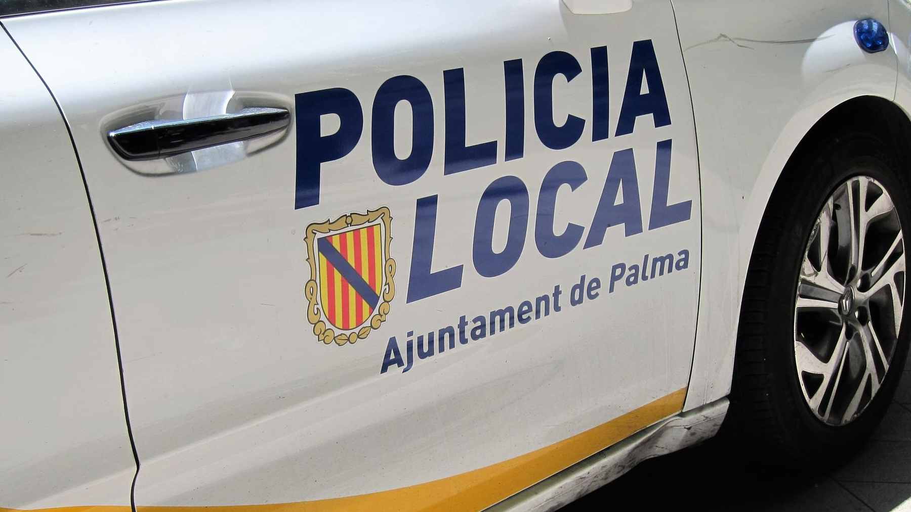 Coche de la Policía Local de Palma. EUROPA PRESS