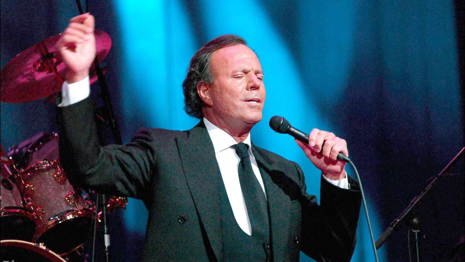 Julio Iglesias, músicos españoles