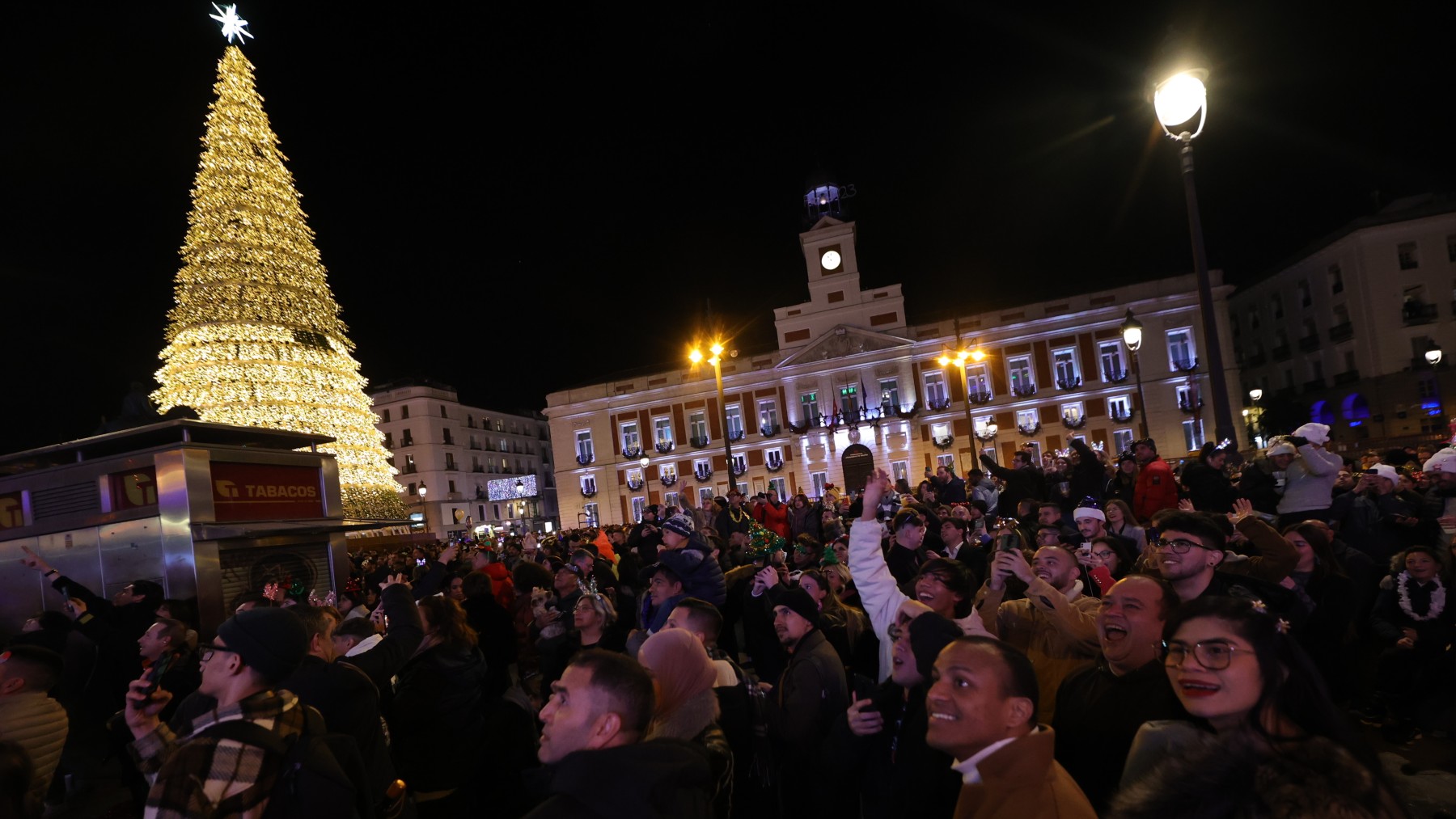 Accesos y horarios a la Puerta del Sol para las campanadas de Nochevieja.