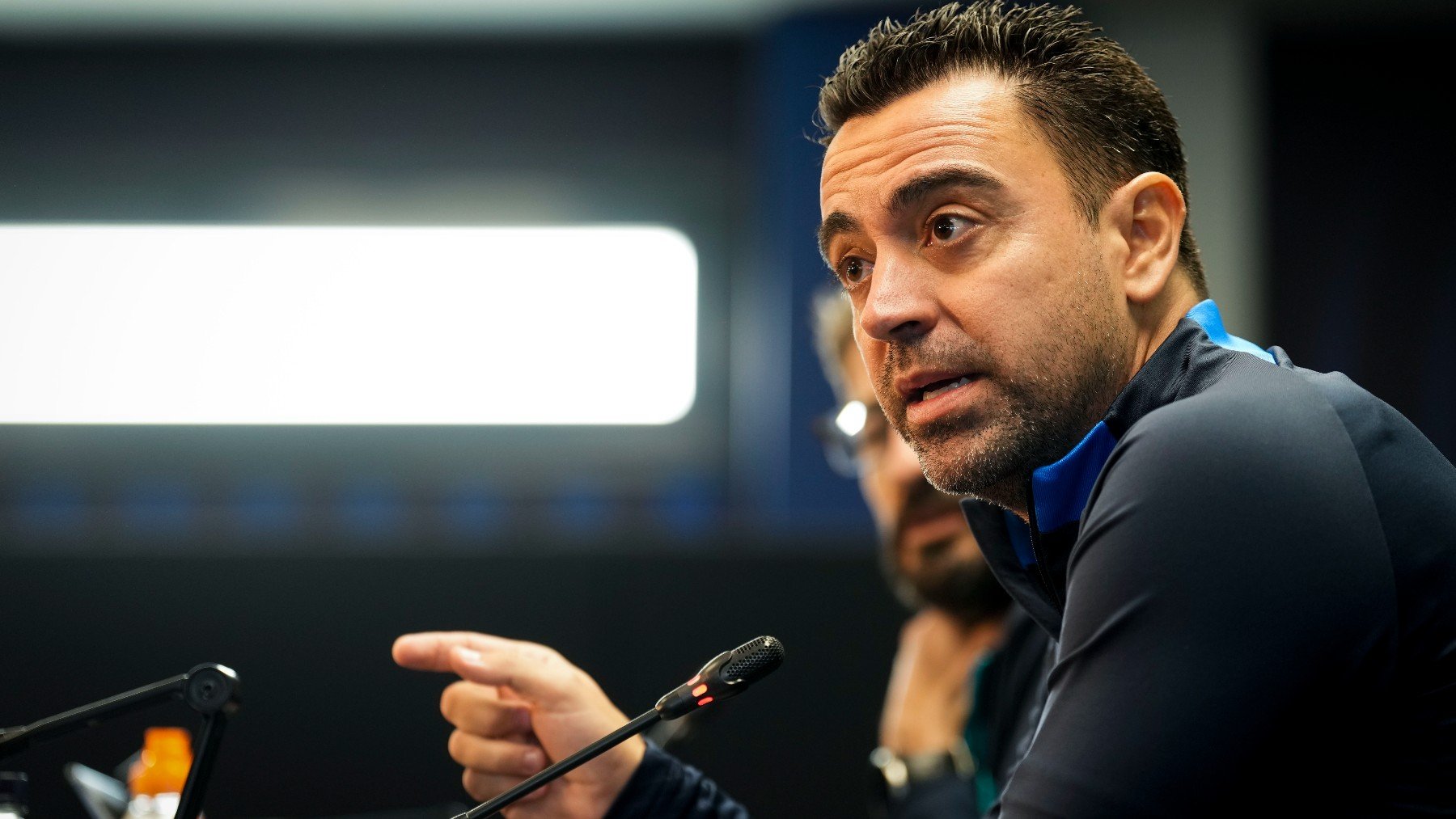 Xavi, en rueda de prensa. (EFE)