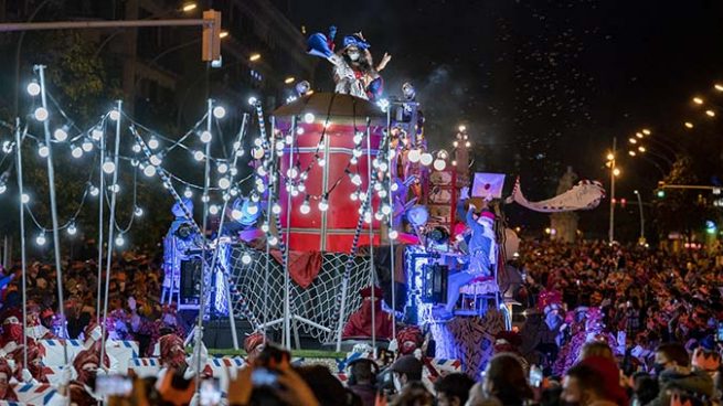 Cabalgata de los Reyes Magos 2023 en Barcelona: hora, dónde empieza y recorrido