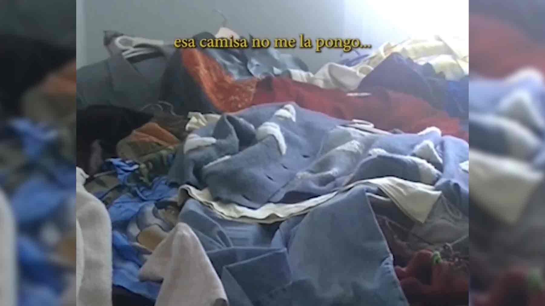 Campaña del ministro de Consumo, Alberto Garzón, para comprar menos ropa.