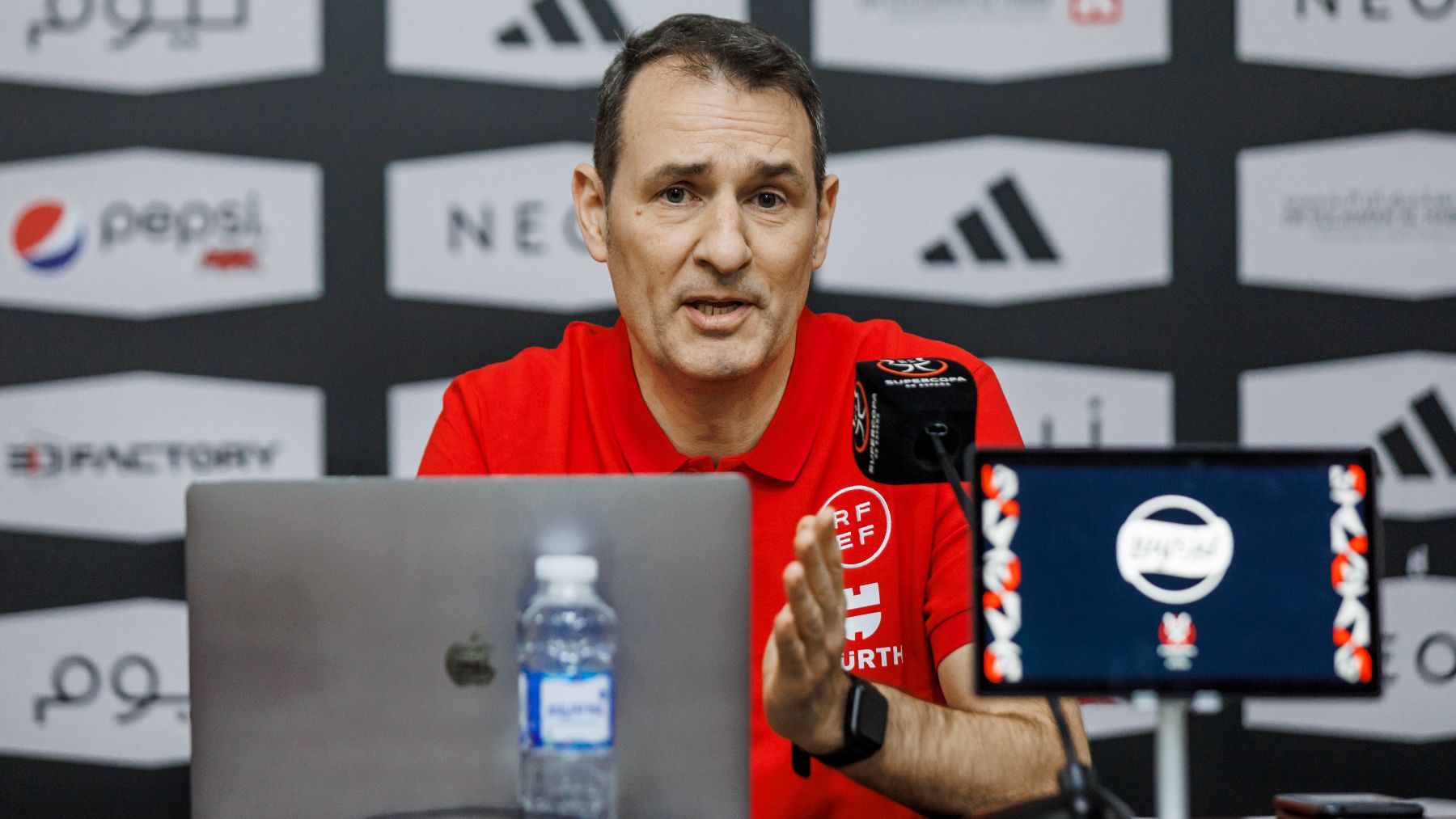 Clos Gómez, durante una rueda de prensa. (RFEF)