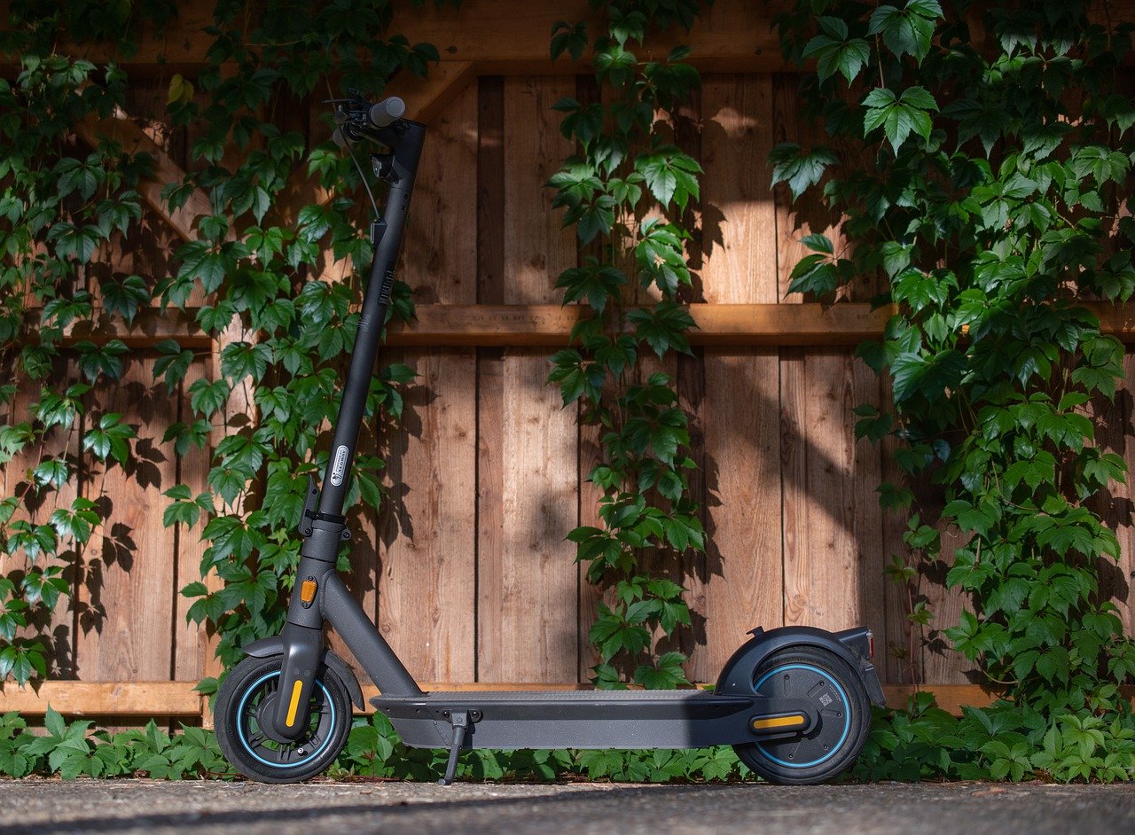 Cómo evitar lesiones con los patinetes eléctricos