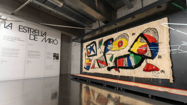 CaixaForum Madrid descubre la historia del tapiz de Miró para ”la Caixa”
