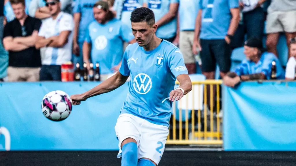 Dennis Hadžikadunić en acción