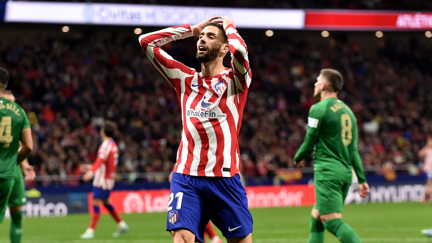 Yannick Carrasco, durante un partido con el Atlético de Madrid. (Getty)