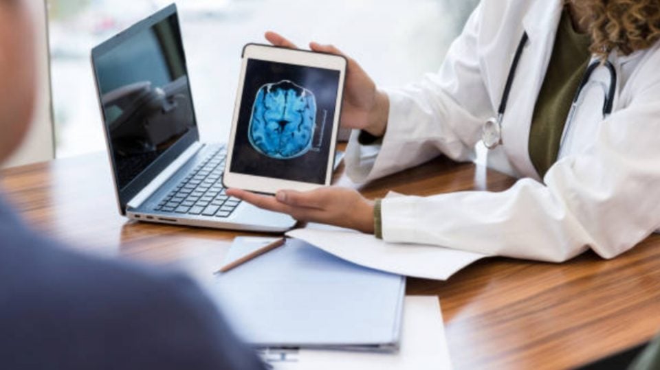 ¿Falla la derivación temprana? El 83% de neurólogos alerta sobre la falta de diagnóstico del Alzheimer