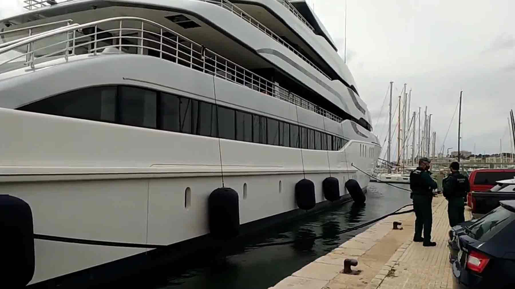 Yate ‘Tango’ atracado en el puerto de Palma, propiedad del oligarca ruso Viktor Vekselberg.