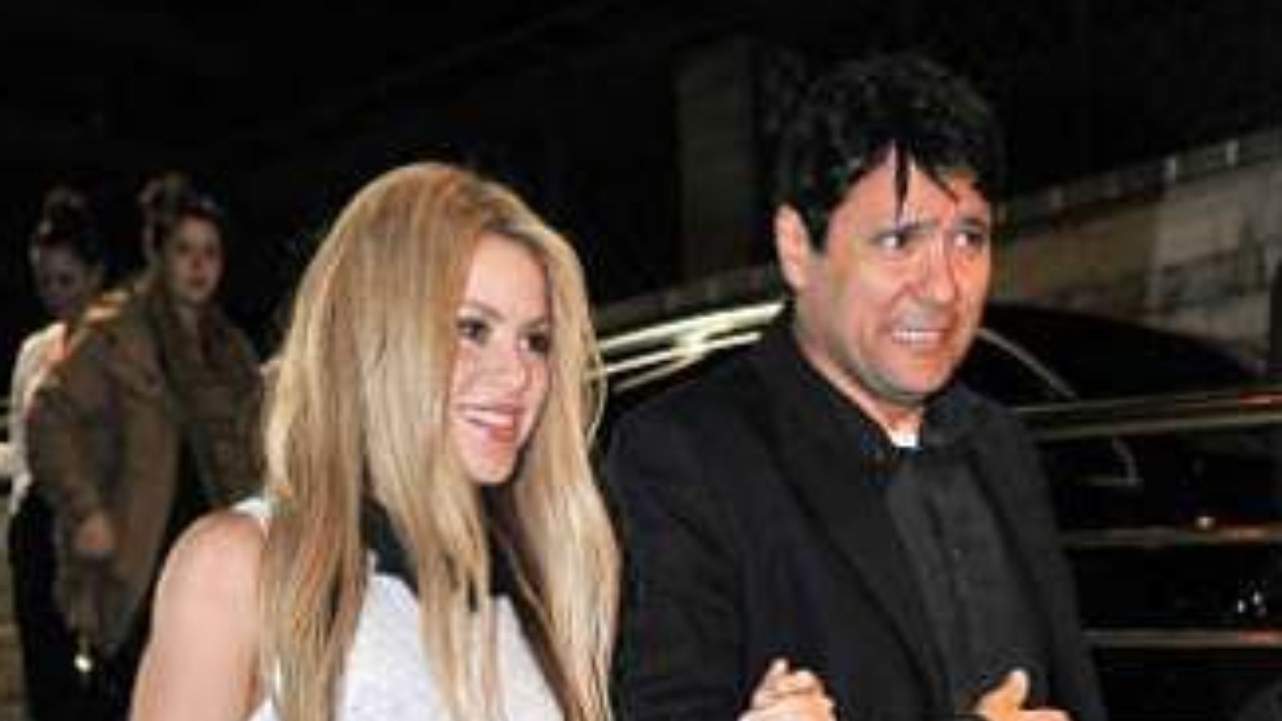 El hombre que no se despega de la casa de Shakira: su gran apoyo en el momento más difícil