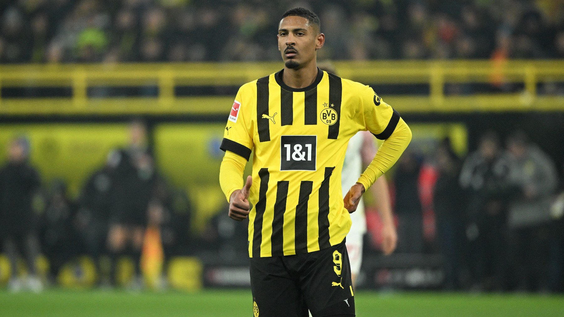 Haller se estrenó como jugador del Borussia. (AFP)