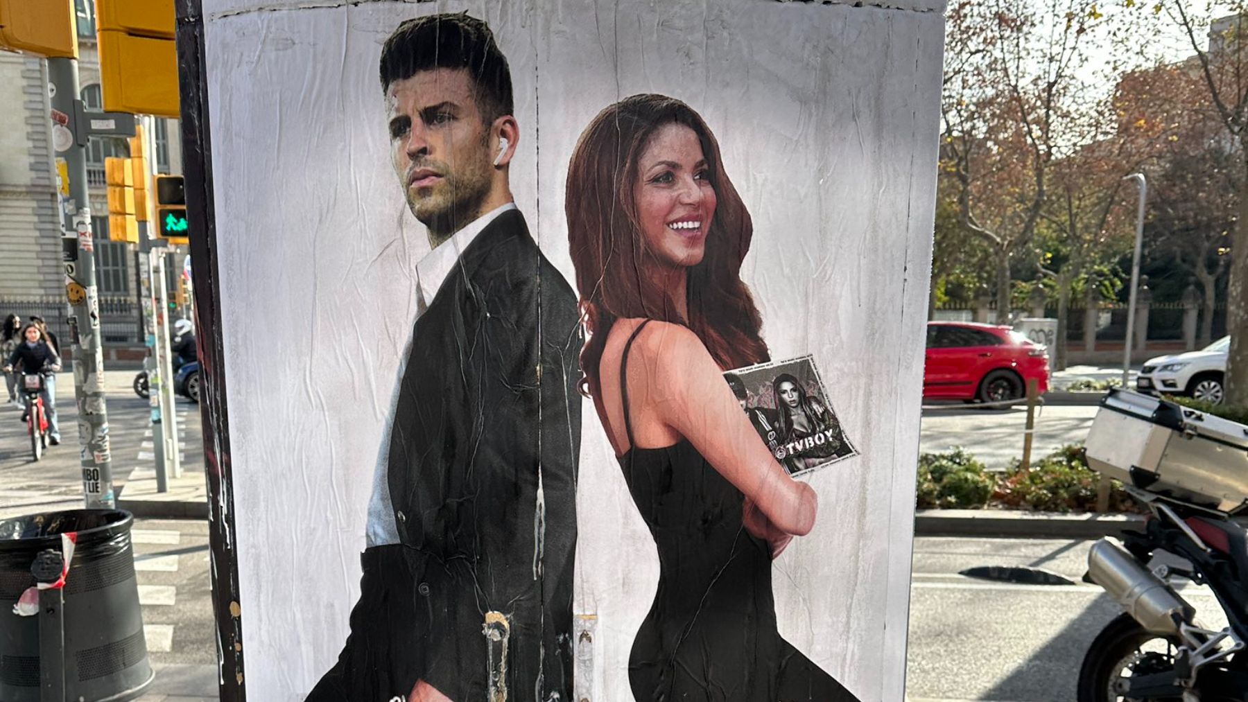Un mural de Piqué y Shakira ha revolucionado Barcelona