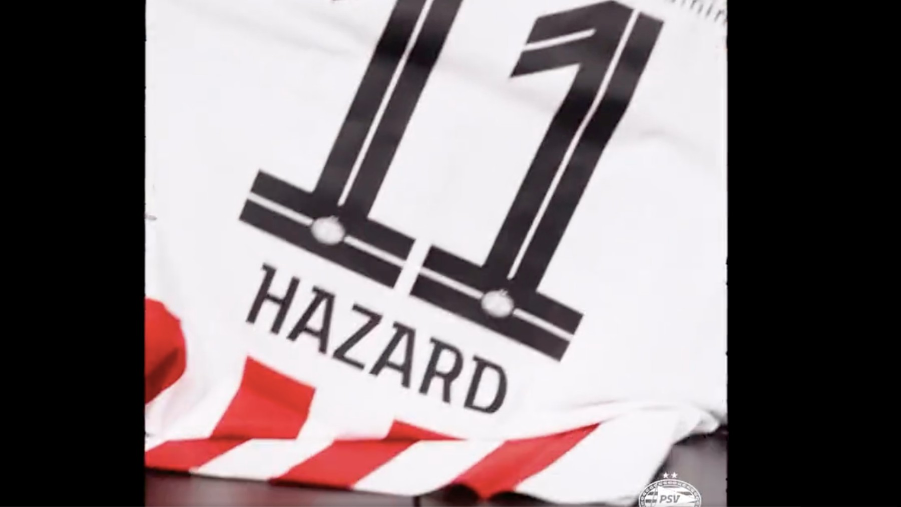 La camiseta de Hazard en el PSV