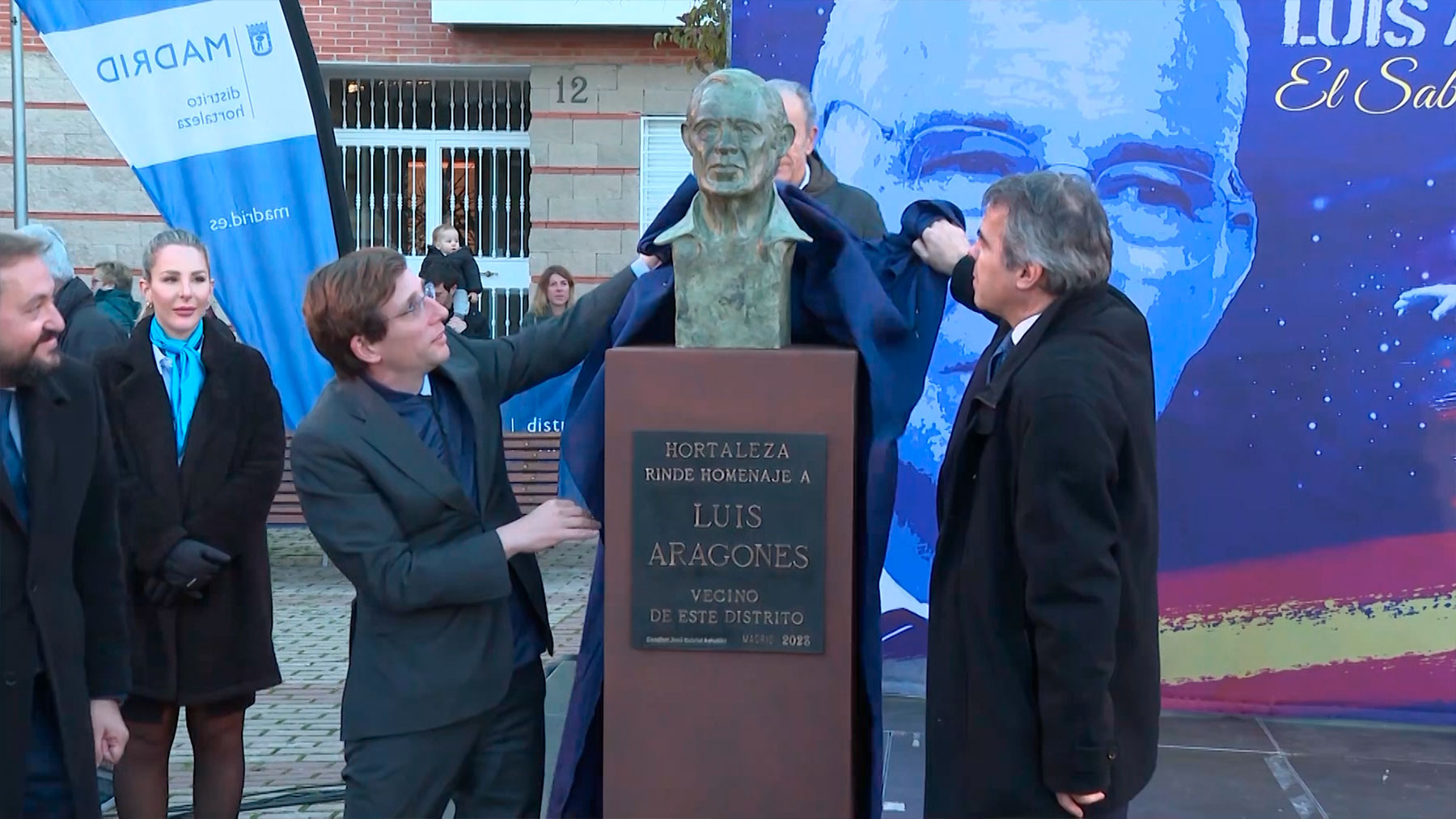 Almeida en el homenaje a Luis Aragonés
