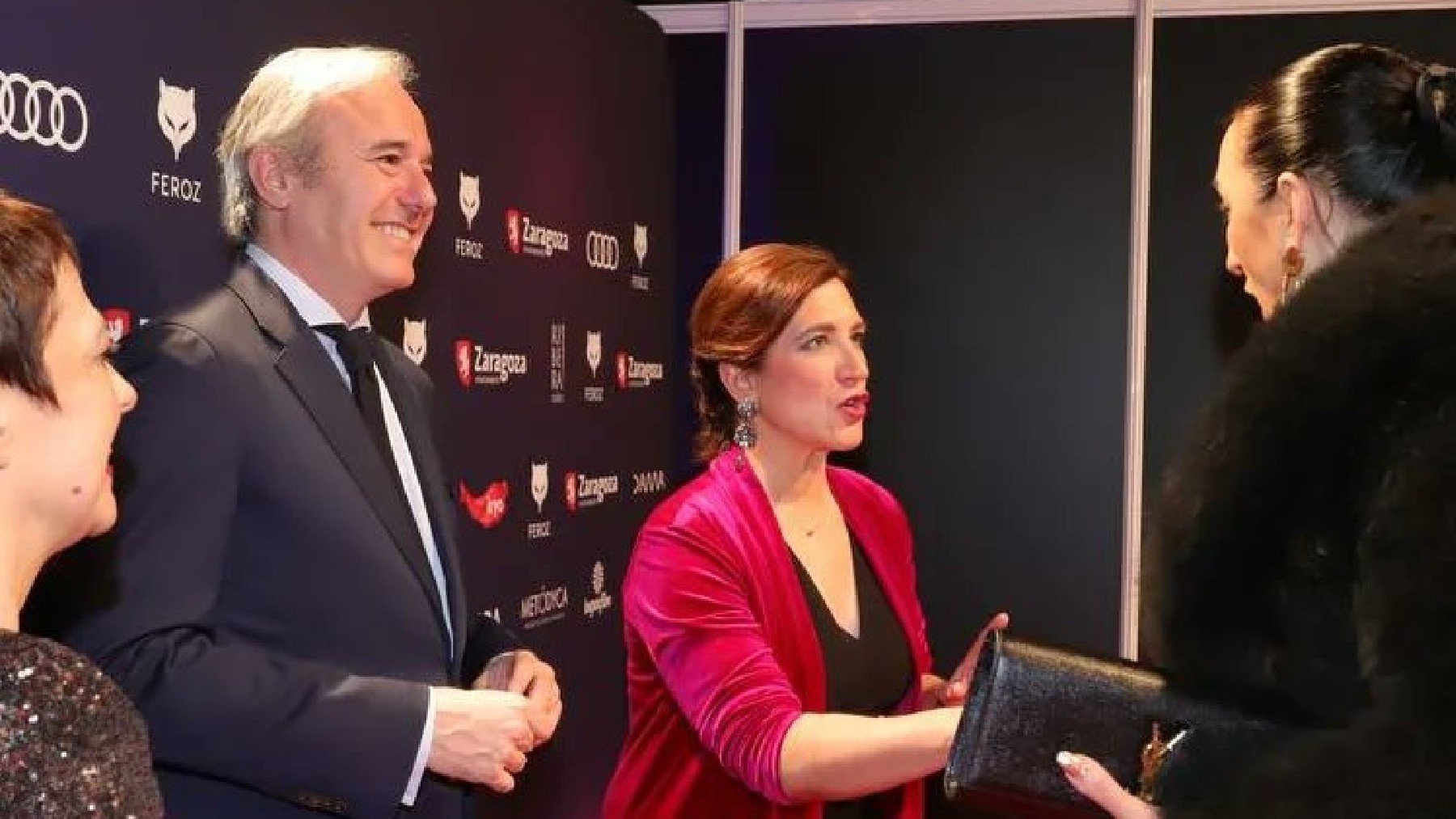 Sara Fernández y Jorge Azcón en los premios Feroz. (Foto. EP)