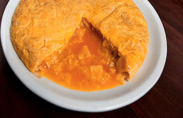 ¿Hay riesgo si haces en casa tortillas poco hechas como las de Casa Dani?