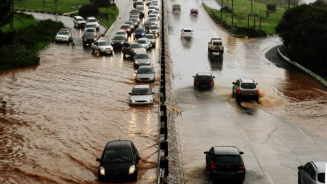 La AEMET se pone seria y alerta: la borrasca Isaak dejará diluvios extremos y temperaturas nunca vistas