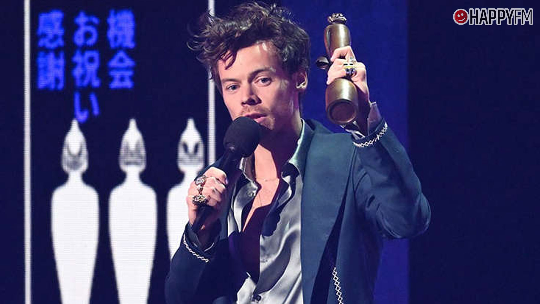 Harry Styles expresa amor por sus compañeros de One Direction