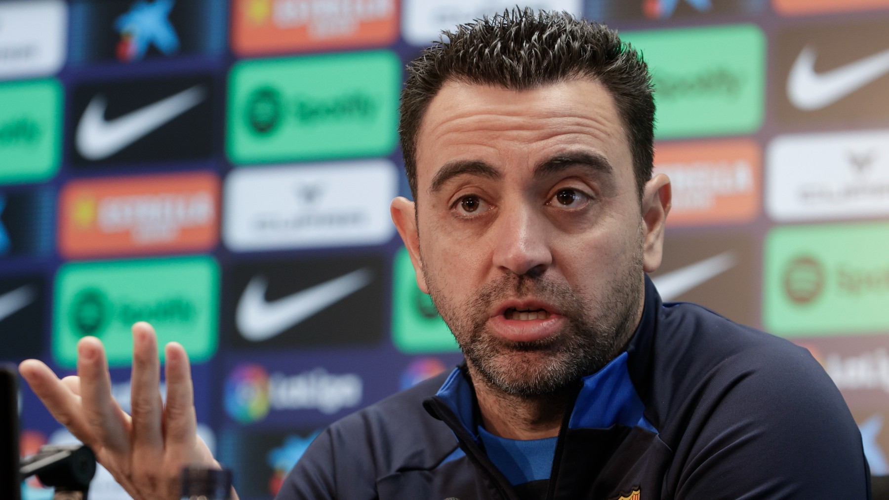 Xavi Hernández, en rueda de prensa. (EFE)
