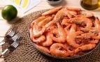 El truco de los chefs profesionales para pelar los langostinos en pocos segundos