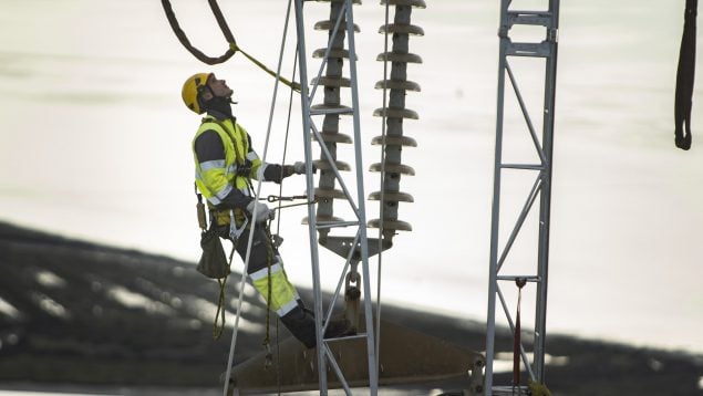 Endesa invierte 418 millones al impulso de redes digitales para renovables y movilidad eléctrica