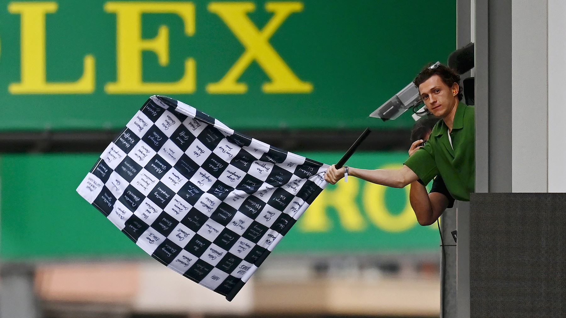 La bandera a cuadros blanca y negra, en un Gran Premio de F1. (Getty)