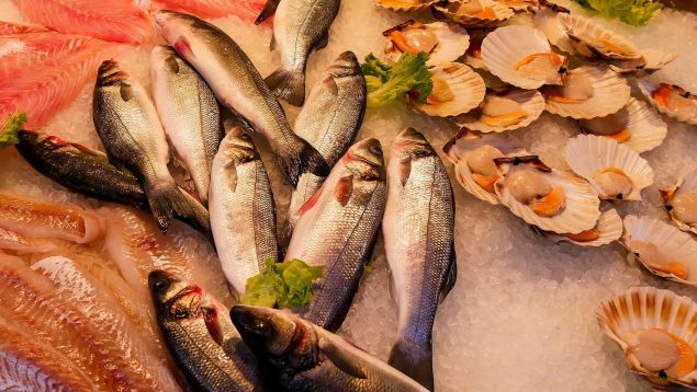 el peor supermercado para comprar pescado según la OCU