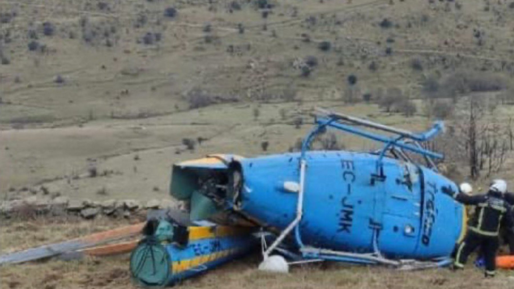 Helicóptero de la DGT accidentado en Robledo de Chavela (Foto: AUGC).