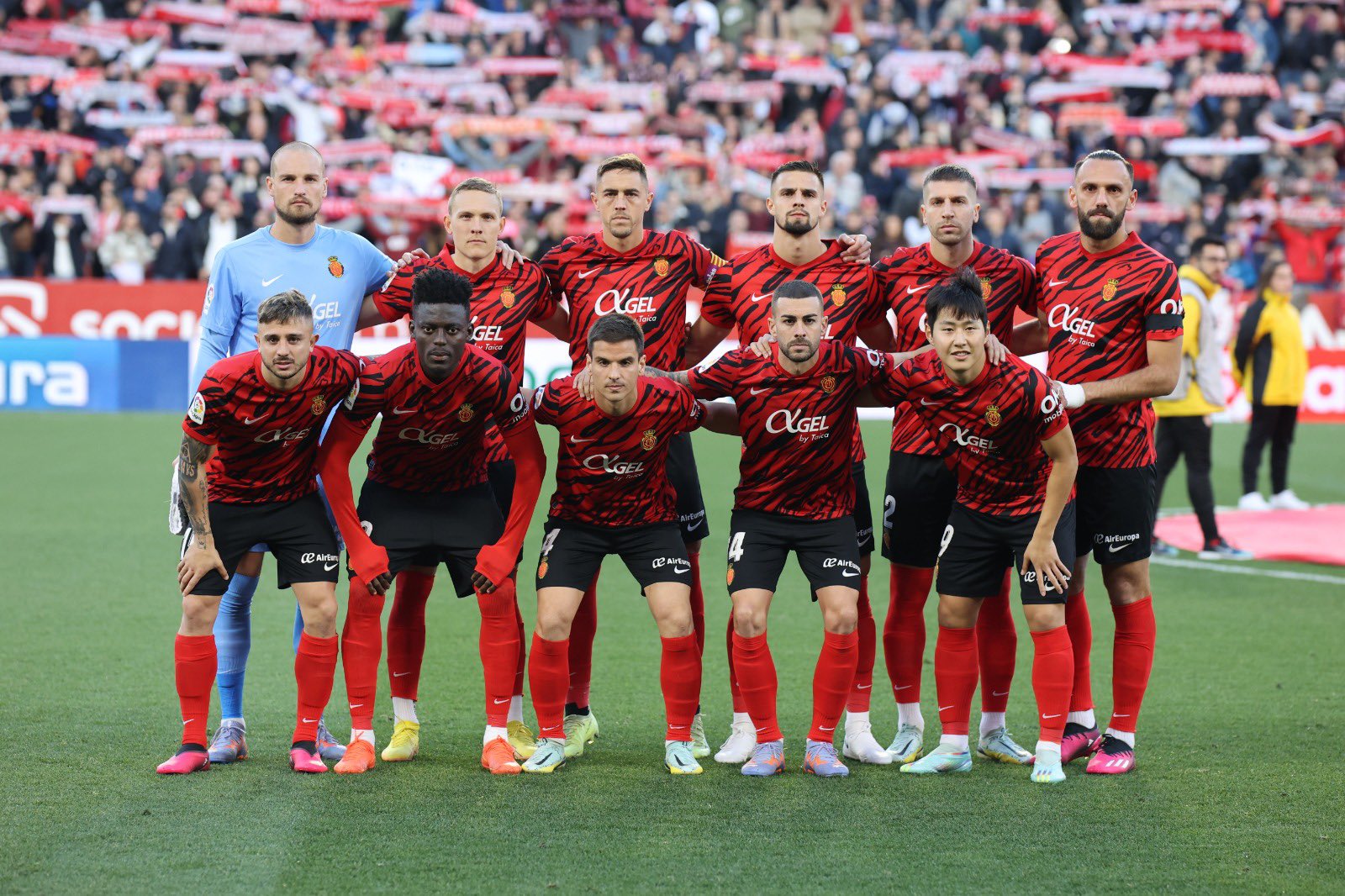 Alineación ante el Sevilla